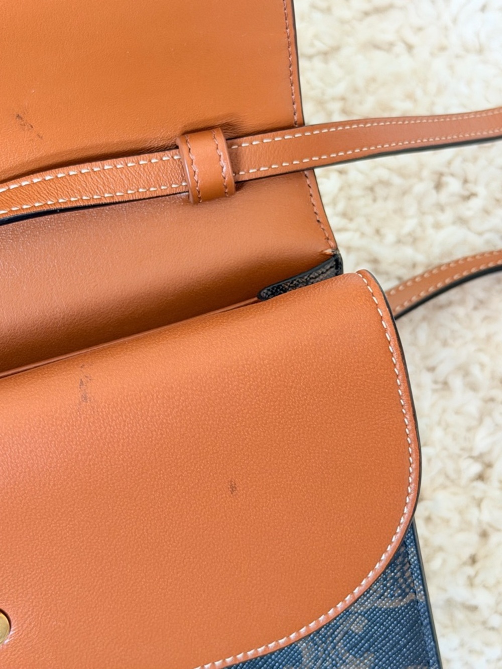 Celine Brown & Tan Triomphe wallet on Strap Bag - Picture 13 of 15